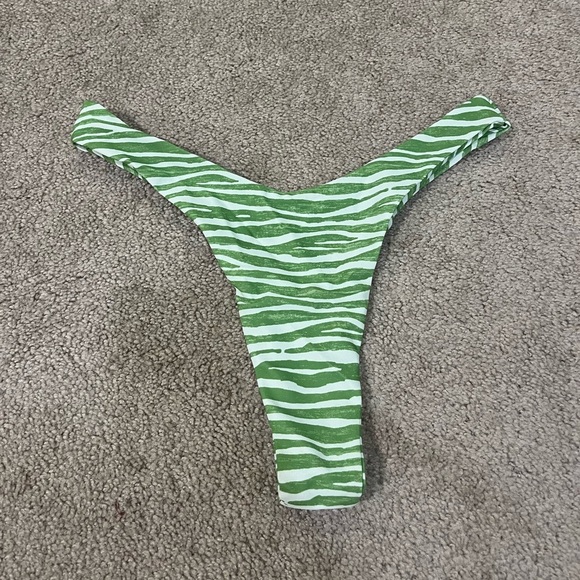 Shein Zebra Print High Cut Thong Swim Bottoms - Picture 1 of 5